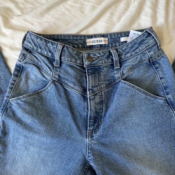 Guess Blue Mom Jeans - Picture 3 of 7